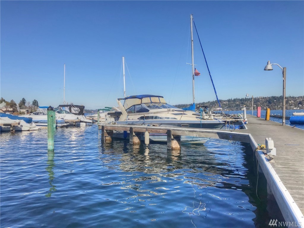Lake Washington Moorage